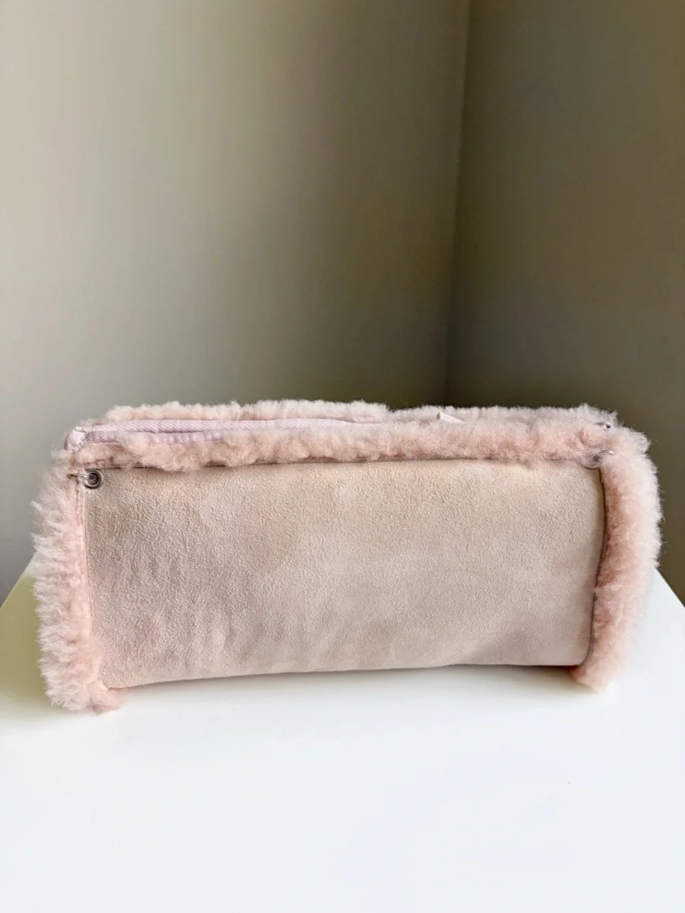UGG Australia Suede Leather Shearling Sherpa Sheepskin Hand Muff